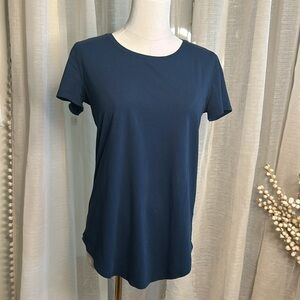 Lululemon Love Tee sz 4 or 6
